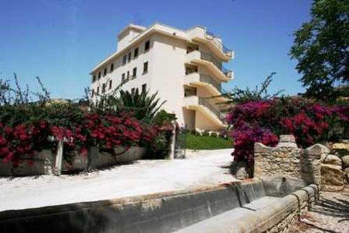 Hotel Villa Mokarta Salemi Exterior photo