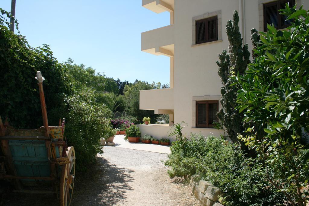Hotel Villa Mokarta Salemi Exterior photo